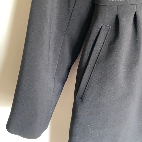 ❄️ Gallery Petite 4-Button Coat - Picture 3 of 7